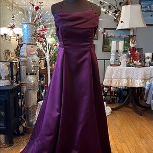Michaelangelo Elegant Burgundy Prom Gown